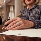 Queen 2.6 ct gyémánt gyűrű